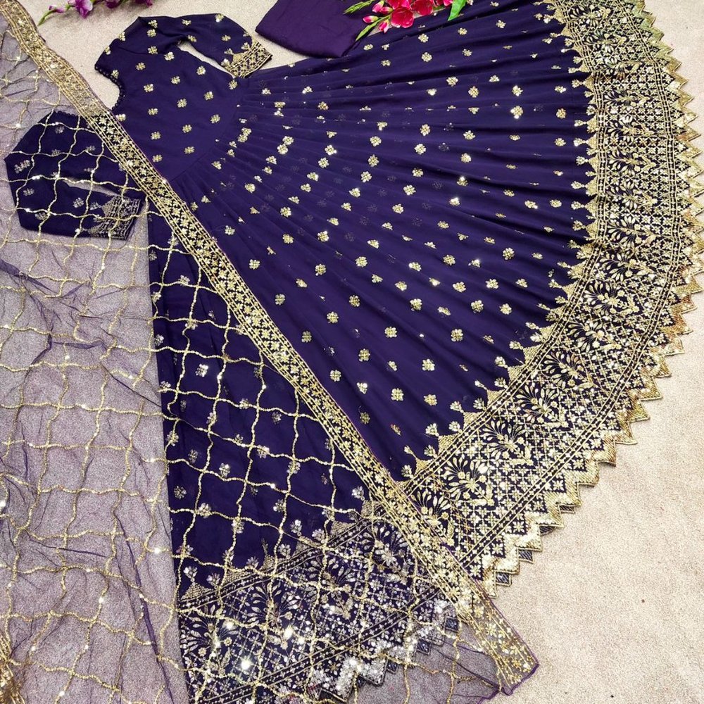 GEORGETTE HEAVY WEDDING WEAR GOWN SET WITH SEQUENCE EMBROIDERY WORK AND DUPATTAA - Picture 7 of 7